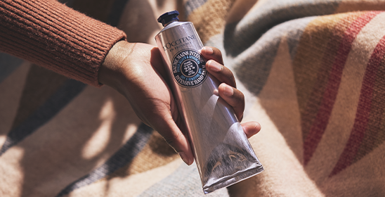 العناية باليدين